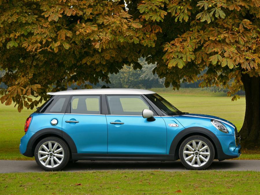  Mini Cooper SD 5-Door 2014 года  (UK) (фото 9 из 35)